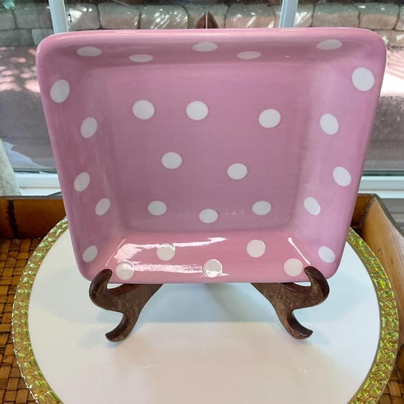 Pampered Chef Other - Pampered Chef Pink White Plates